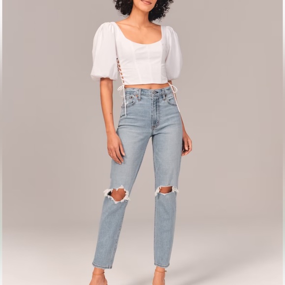Abercrombie & Fitch Denim - Abercrombie and Fitch The Mom High Rise Curve Love